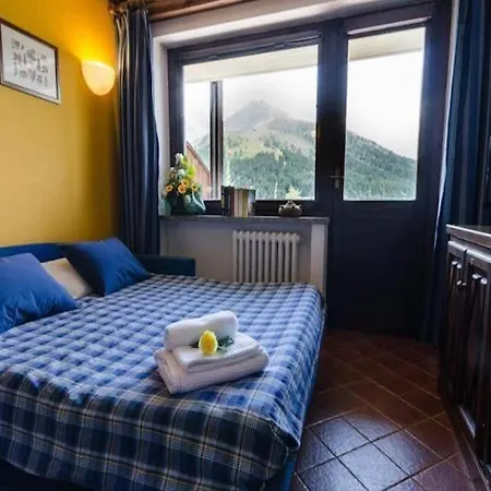 In A 4 * With Sauna, Miniclub Daire *